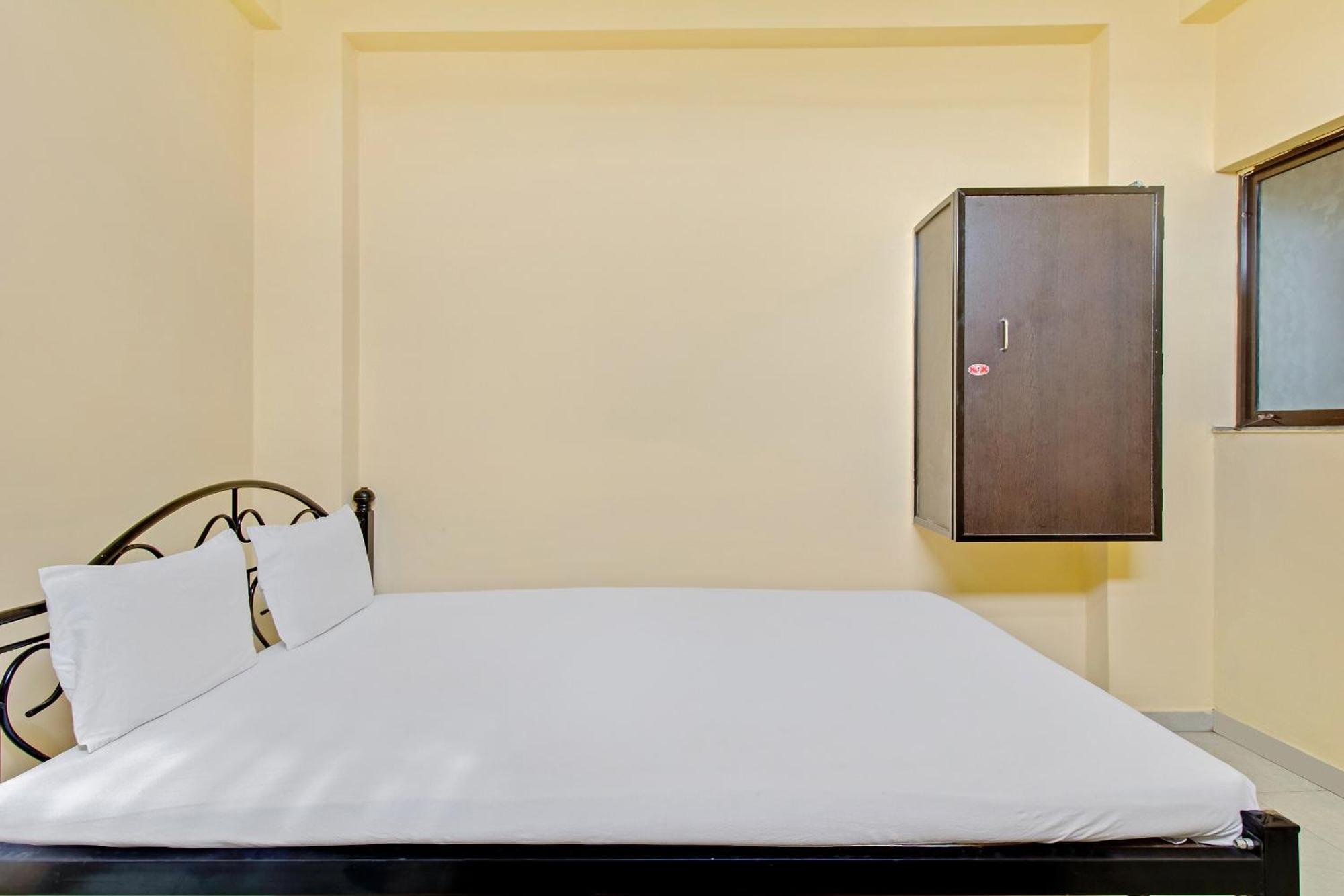 Spot On Sahara Yatri Niwas Hotel Kolhapur Exterior photo