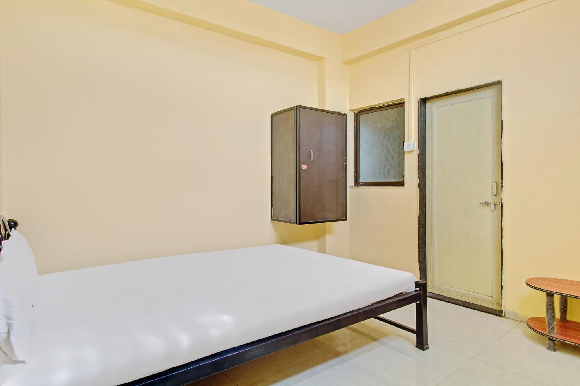 Spot On Sahara Yatri Niwas Hotel Kolhapur Exterior photo